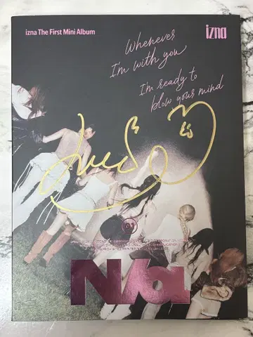사란 친필 사인 izna 1st Mini Album N/A