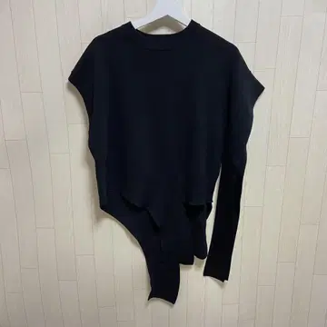 PLUS 비대칭 니트 블랙 프리 사이즈