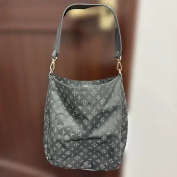 러셋 숄더백