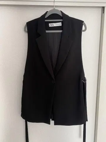 ZARA 블랙 베스트