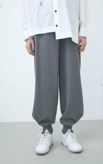 Nagonstans ballon pants