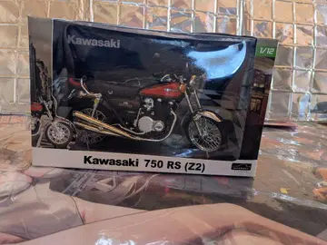 아오시마 Kawasaki 750 RS (Z2) 1/12 스케일 모델