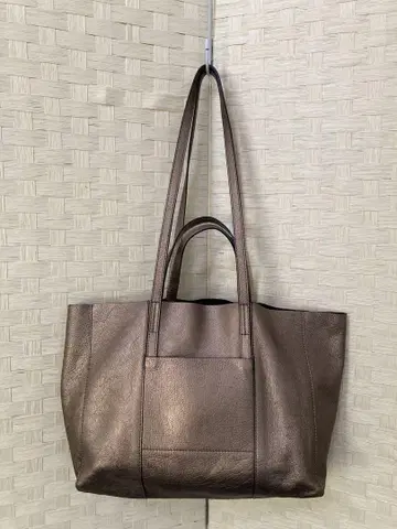 새상품급 브라운 브론즈 가죽 토트백