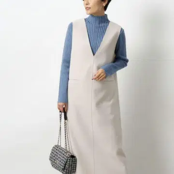 오파크 클립 울 라이크 저리 V넥 오버롤 스커트