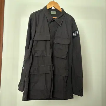 블랙 밀리터리 자켓 클래스 패치 부착