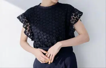 플라워 레이스 블라우스 쿠미쿄쿠