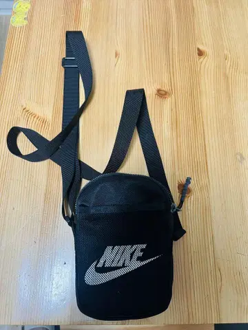 Nike 메신저 백 블랙