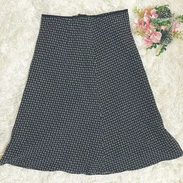 UNTITLED 플레어 스커트 블랙 올 패턴 M 일본제 출퇴근 깔끔한
