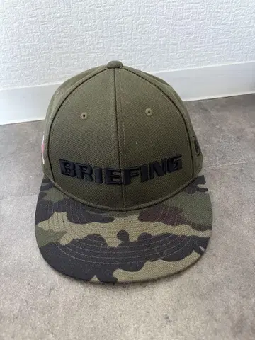 BRIEFING 카모 패턴 캡