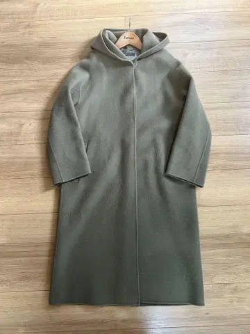 STUNNING LURE 푸드코트