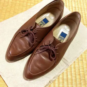ECCO 브라운 로퍼