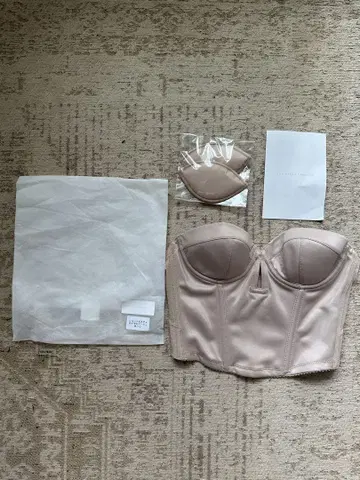 Treat Dressing 숏 뷔스티에(B70) 거들(M) 세트