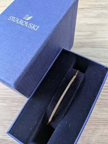 Swarovski 팔찌 박스 포함