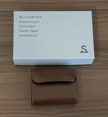 WILDSWANS 3단 폴더형 지갑 ENOmini 로이드바슈