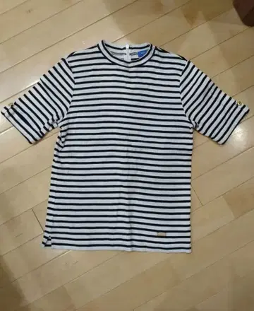 BLUE LABEL CRESTBRIDGE 스트라이프 반팔 T셔츠 38