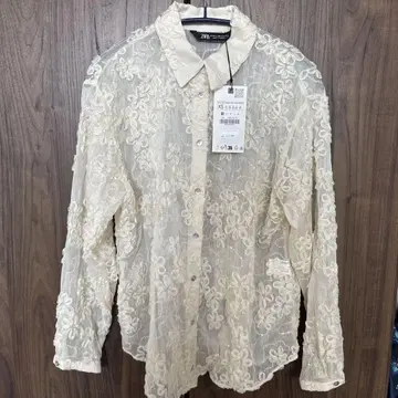 미사용 택 포함 ZARA 아이보리 자수 쉬폰 셔츠 XS