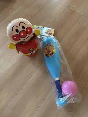 미사용 새상품 호빵맨 삐삐 방망이와 KO 펀치(소) 오키아가리코보시 2점