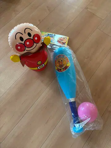 미사용 새상품 호빵맨 삐삐 방망이와 KO 펀치(소) 오키아가리코보시 2점