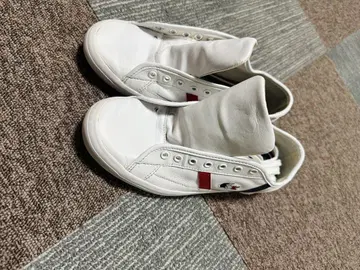 LACOSTE 화이트 슬립온 41size EUR