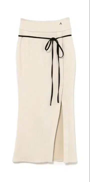 Ribbon mermaid skirt andmary