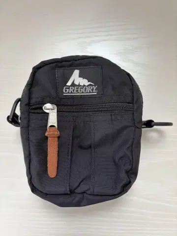 GREGORY 블랙 숄더백 (끈 없음)