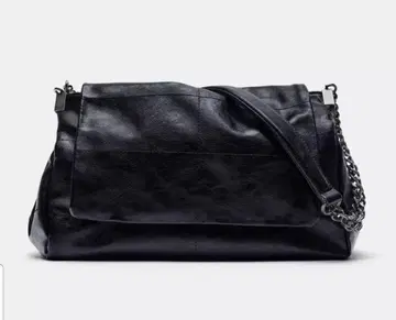 ZARA 플랩 장식 락 숄더백