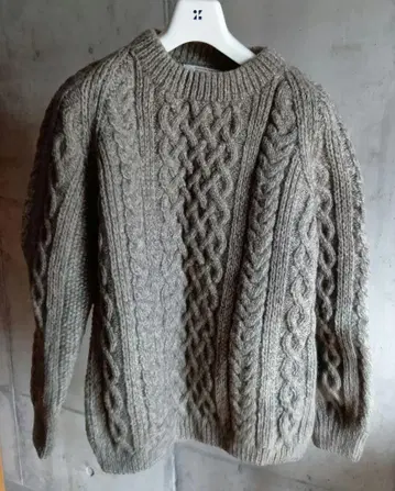 구매 가격 85,600엔 스코틀랜드제 인버아란 셰틀랜드 스웨터