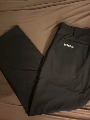 BrokenBase 블랙 워크 팬츠