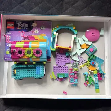 LEGO 트롤즈 유쾌한 레인보우 컬러 애벌레 버스 41256