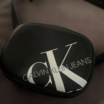Calvin Klein 백