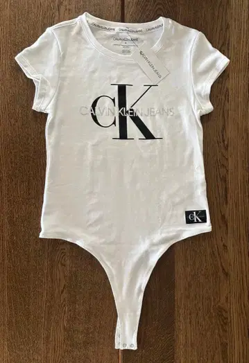 CALVIN KLEIN JEANS 화이트 바디수트 M 사이즈