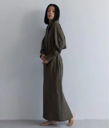 CASA FLINE / 백 오픈 워크 슬릿 드레스