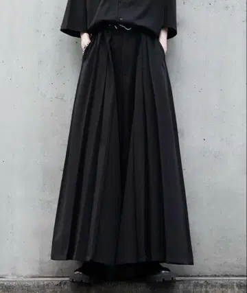 [ LILL ] 하이웨스트 와이드 드레이프 플리츠 하카마 슬랙스