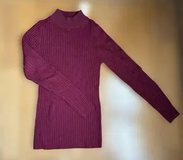 MUJI 무인양품 와인 레드 하이넥 니트 M 사이즈