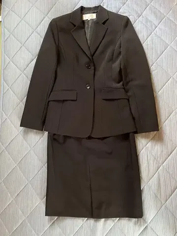 ESPRITMUR 블랙 수트 사이즈 7