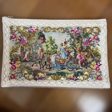 Petit Point Michiko Kuge 자수 파우치