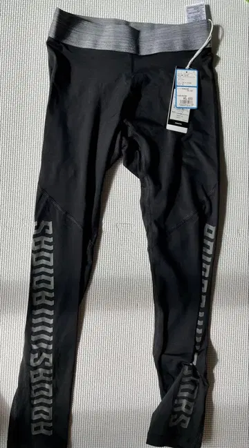 미사용 새상품! adidas FJ5149 블랙 M 레깅스