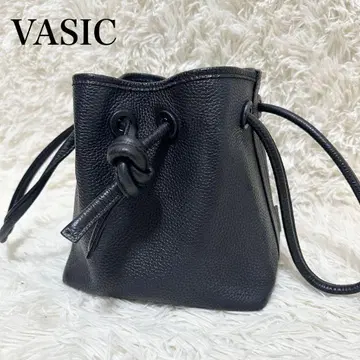 새상품급 VASIC BOND MINI 블랙 핸드백 소가죽 로고 각인