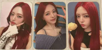 ITZY 유나 BORN TO BE 트레이딩 카드 set
