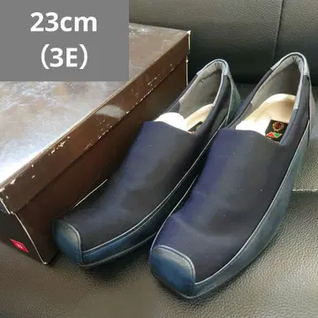 252 [새상품] 23cm (3E) 고급 펌프스