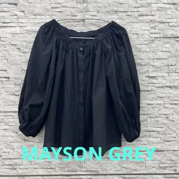 MAYSON GREY 블랙 오프숄더 블라우스