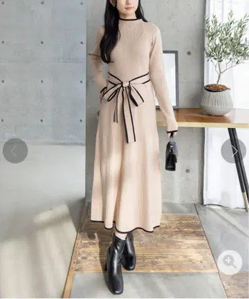 CLEAR BASIC 배색 리본 플레어 롱 니트 원피스[CL9210]