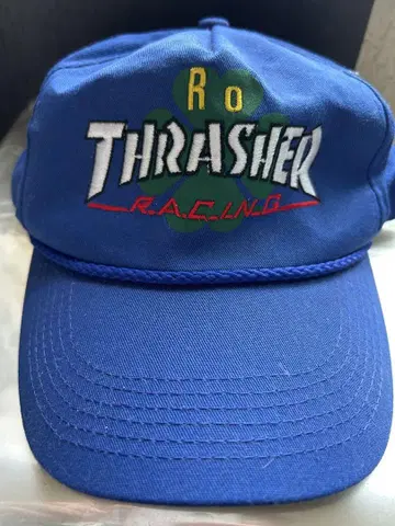 THRASHER 자수 로고 파랑 캡