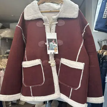 빨간색 무스탕 코트 보아 옷깃 프론트 포켓 부착