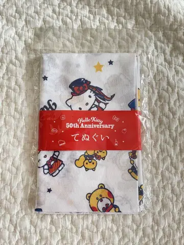 새상품 미개봉 산리오 수건 헬로키티 50주년