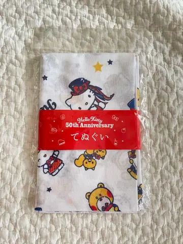 새상품 미개봉 산리오 수건 헬로키티 50주년