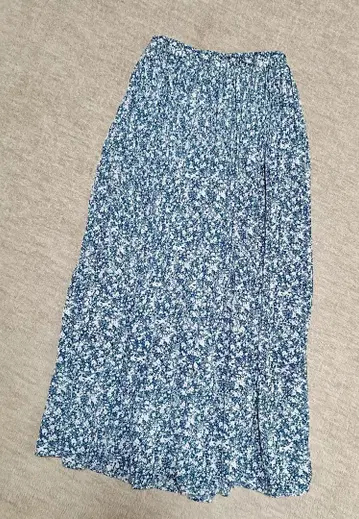 SALOON 살룬 꽃무늬 롱 스커트