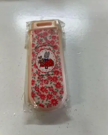 에티켓 브러시 마롱 크림 레트로 4 산리오