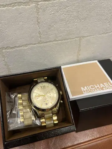 MICHAEL KORS 골드 크로노그래프 시계