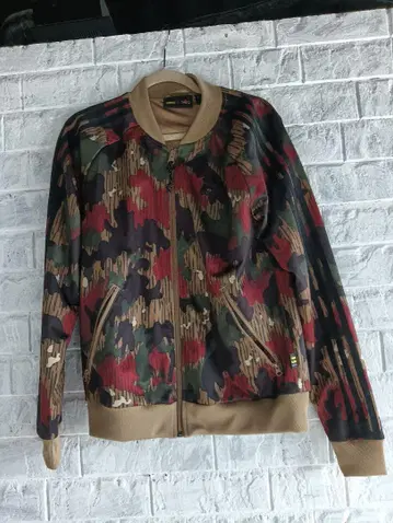 adidas 카모 패턴 집업 자켓